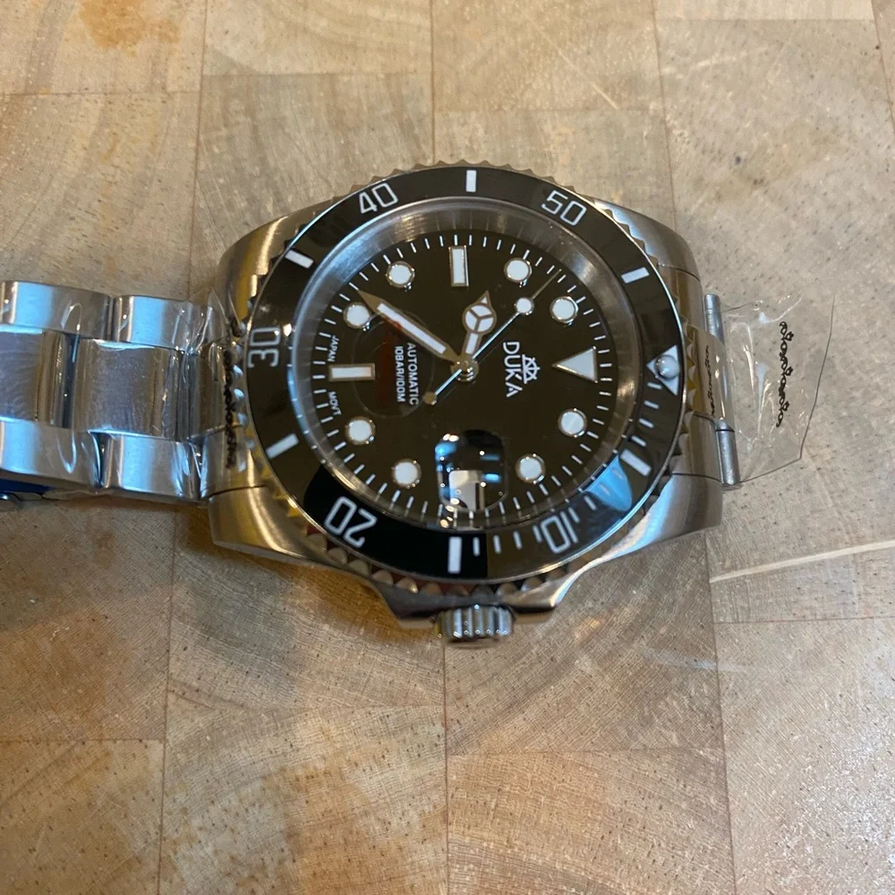Black and Silver Dive Watch with Rotating Bezel